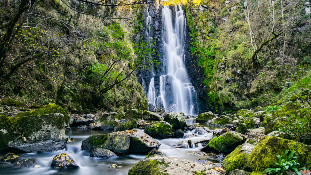 kumbhe-waterfall-maharashtra
