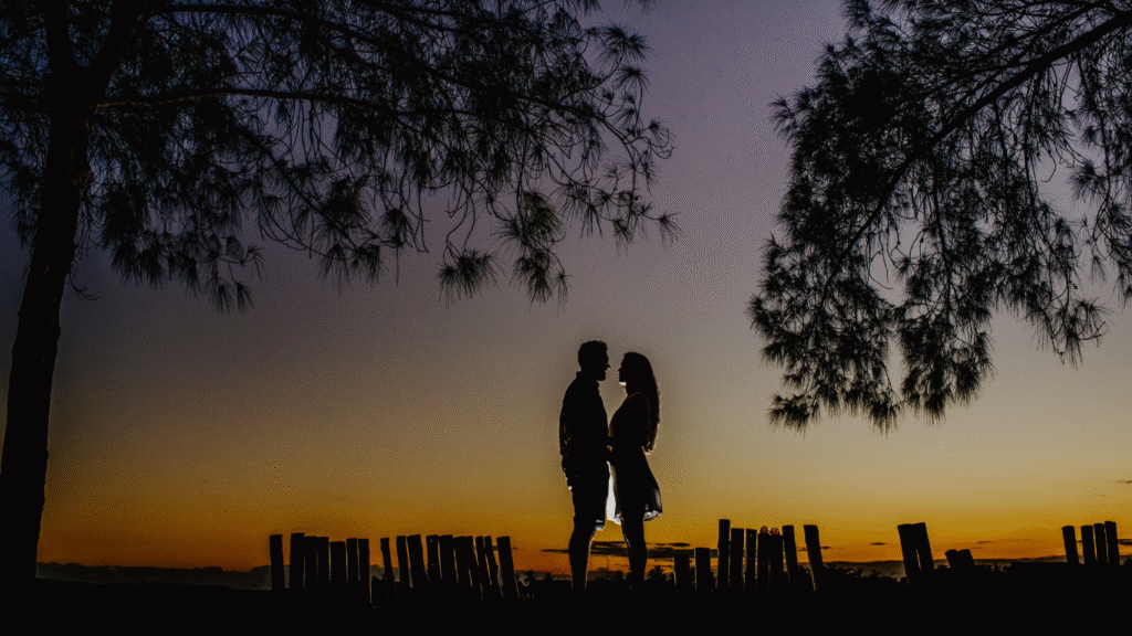 Enik Oru Loverine Kittumo