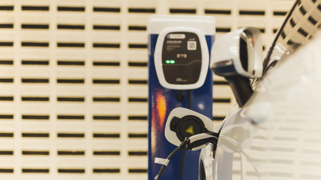 Can I Charge a Lithium Battery with a Normal Charger